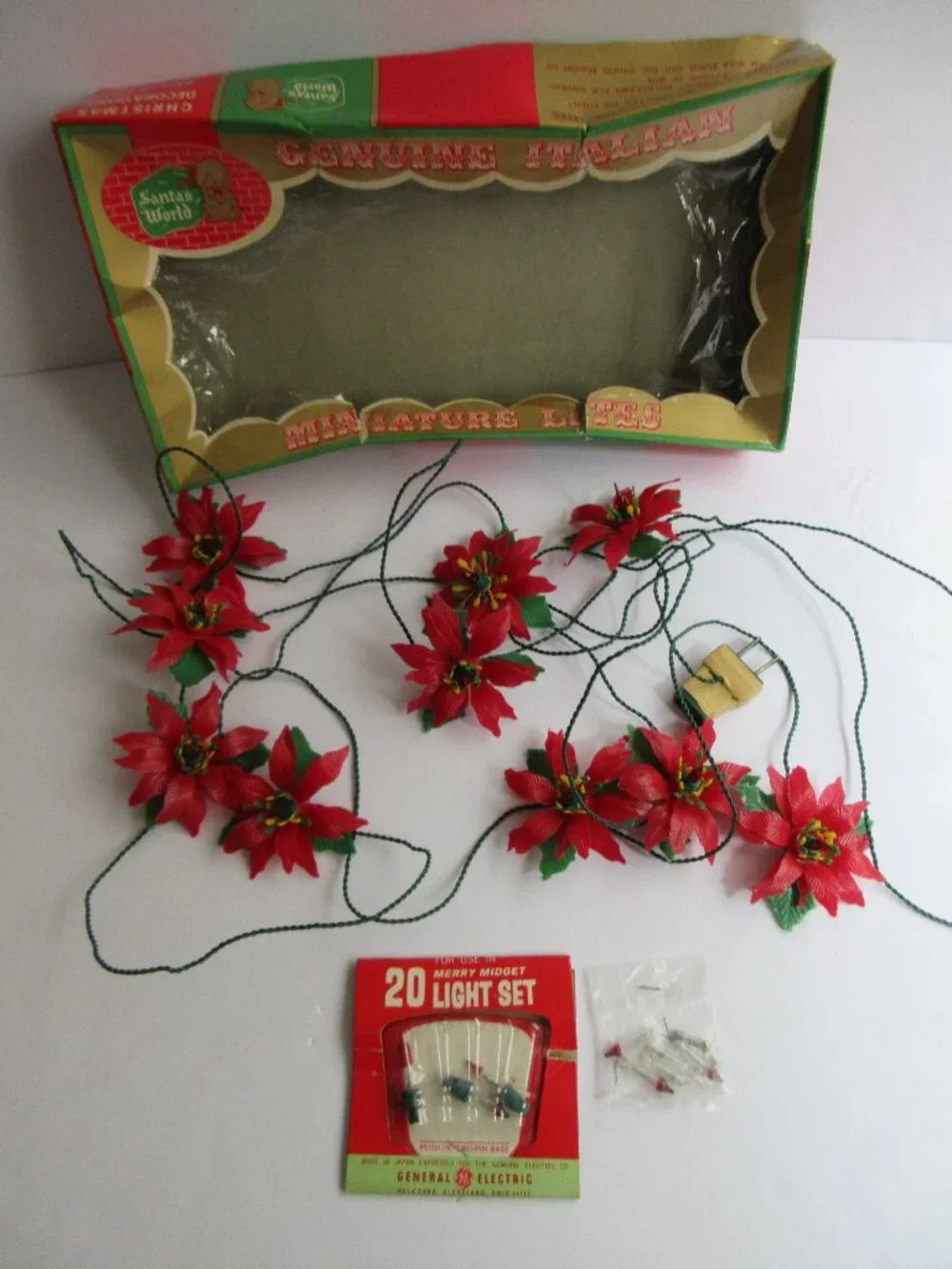 Santa’s World Kurt Adler 10 Miniature Italian Plastic Poinsettia String Lights